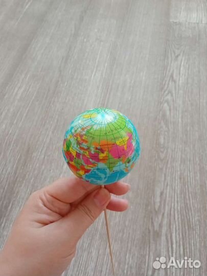 В наличии Вставка в букет Глобус d6,3см