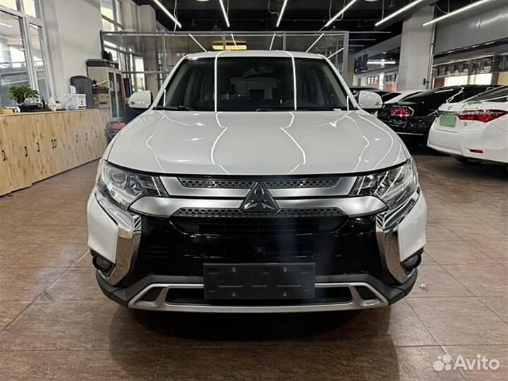 Mitsubishi Outlander 2.4 CVT, 2020, 35 000 км