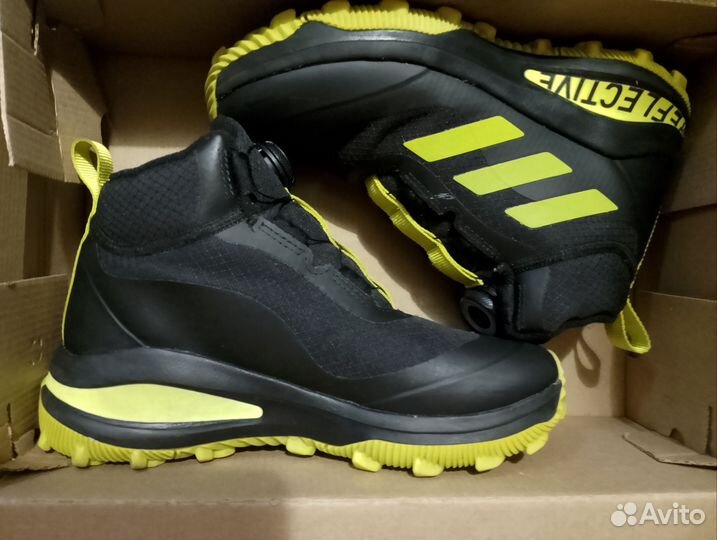 Кроссовки adidas