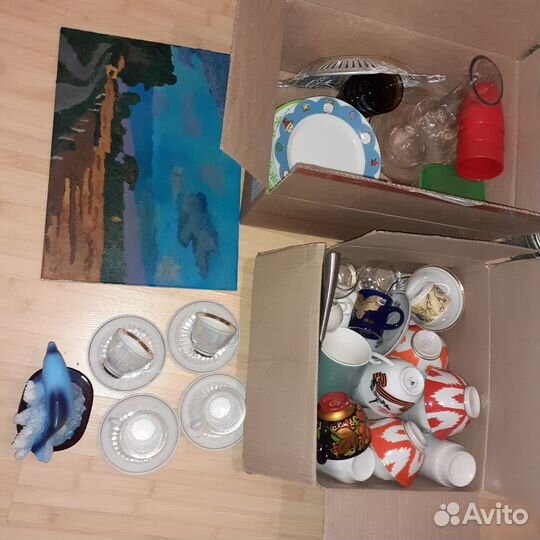 Набор посуды+ ваза + картина + статуэтка