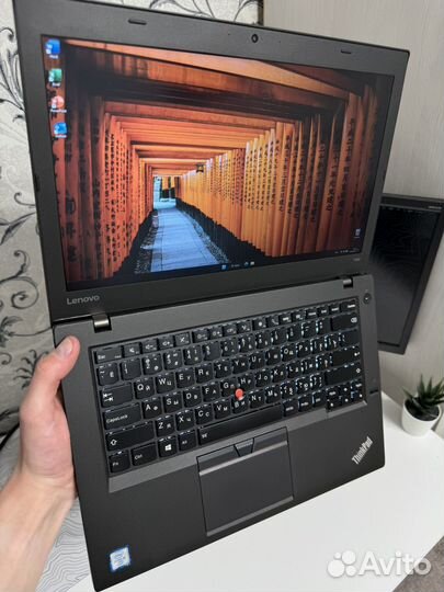 ThinkPad T460 (Core i5, 8/256гб SSD, FHD IPS)