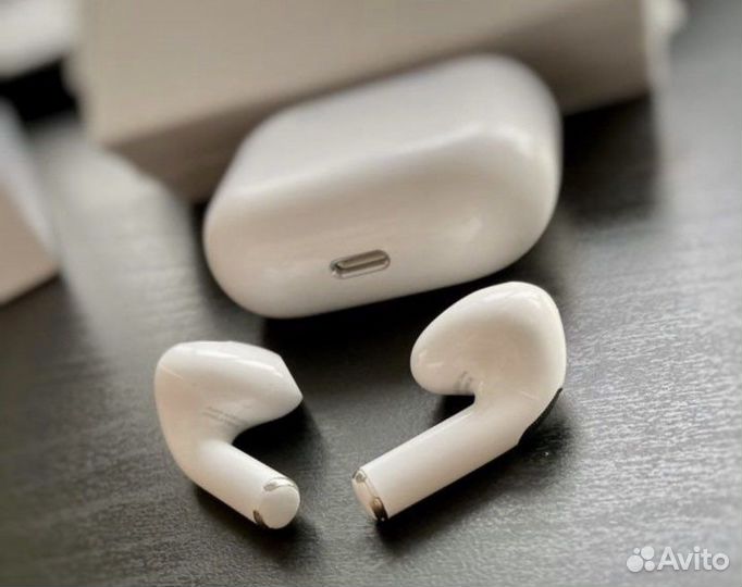 Новинка AirPods 3 (3-го поколения)