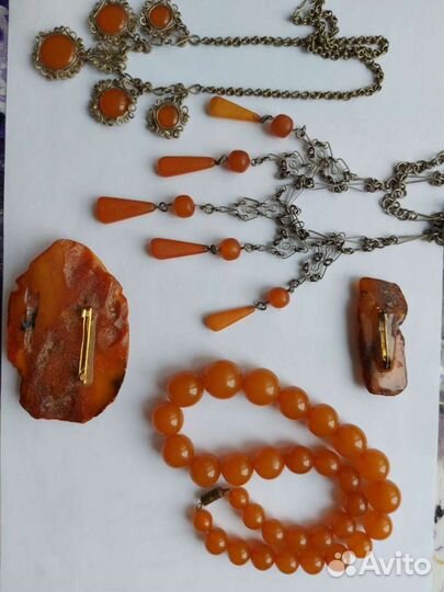 Изделия из янтаря СССР винтаж