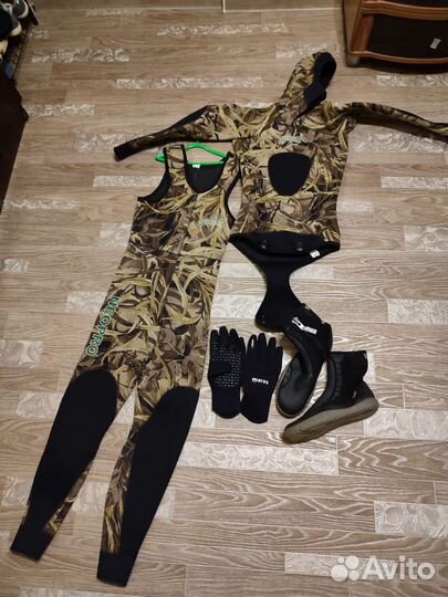 Гидрокостюм