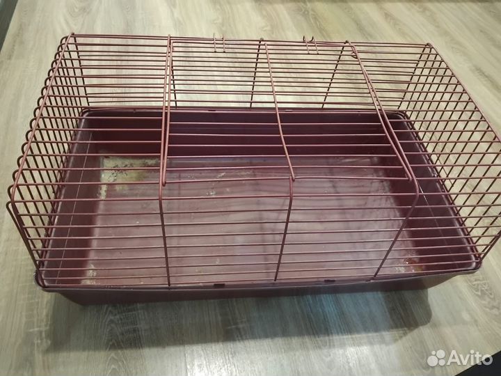 Клетка и домик