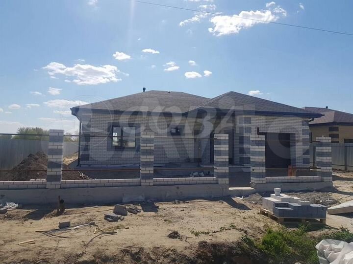 Коттедж 165 м² на участке 10 сот.