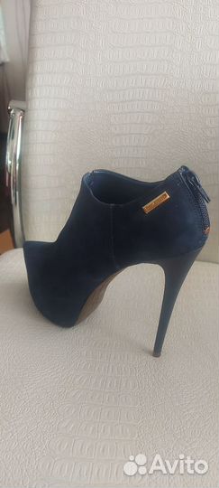 Ботильоны на каблуке 38
