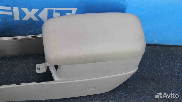 Подлокотник Mazda 6 (Мазда 6) GG GJ6A64450B