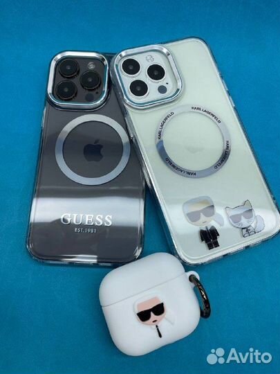 Чехлы Guess на iPhone
