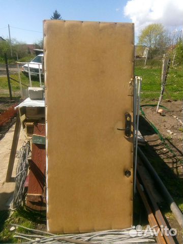 Дверь входная металлическая от застройщика