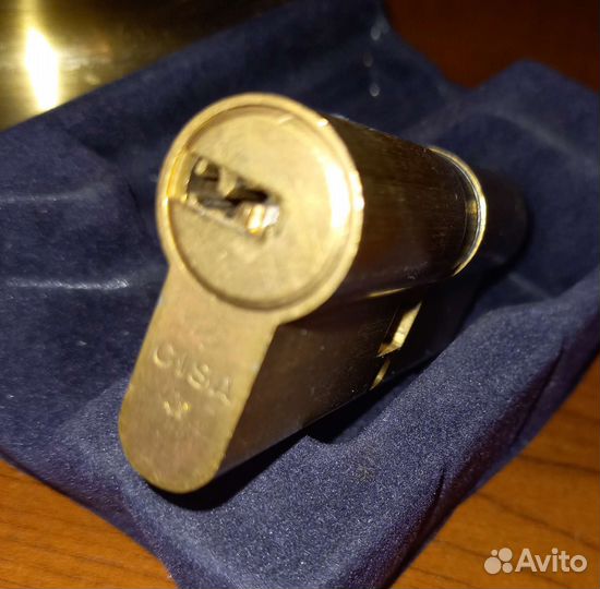 Личинка для замка Cisa, Италия