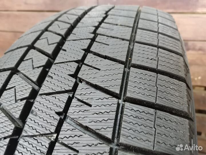 Dunlop Winter Maxx WM03 235/55 R20