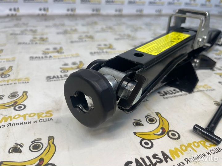 Домкрат Audi A4 B8 / 8K cdhb 1.8tfsi 2009