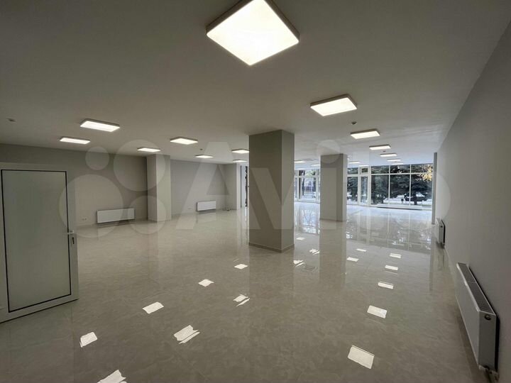 Торговая площадь в Центре, 228.6 м²