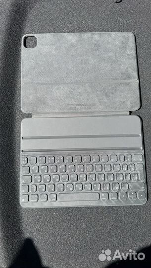 Apple iPad SMART Keyboard Folio