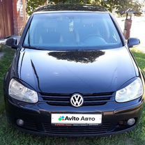 Volkswagen Golf 2.0 AMT, 2004, 270 000 км, с пробегом, цена 600 000 руб.