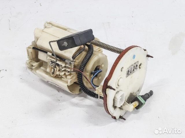 Насос топливный Mazda Biante