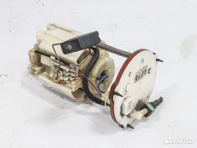 Насос топливный Mazda Biante