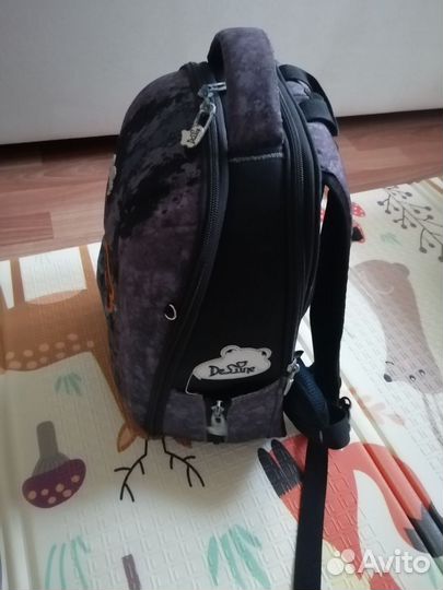 Школьный рюкзак