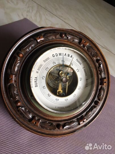 Барометр настенный