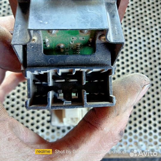 Блок управления стеклоподъемниками Mazda Millenia