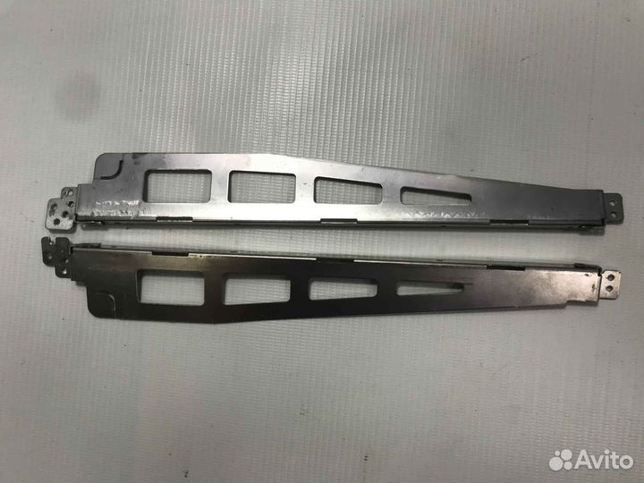 Петли для Samsung NP300E5C