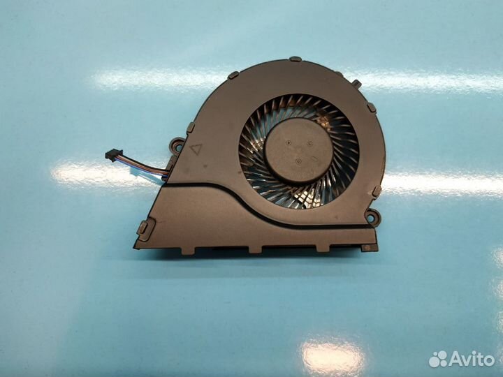 Кулер NFB89B05H ноутбука HP 17-w CPU