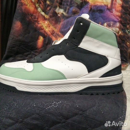 Кроссовки asics, bershka