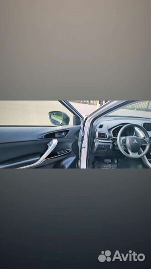 Mitsubishi Eclipse Cross 1.5 CVT, 2019, 70 000 км