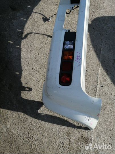 Бампер задний Nissan Cube Z11