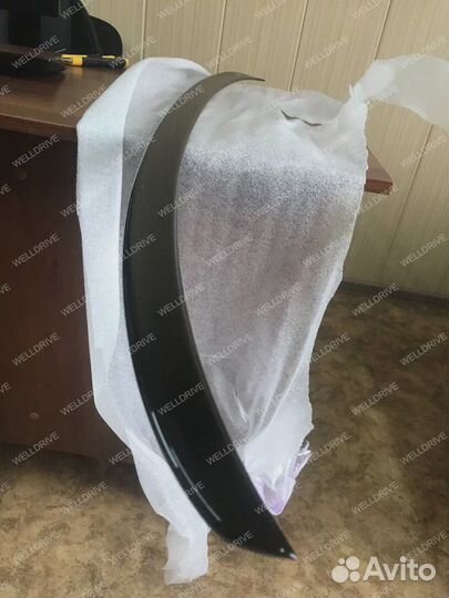 Спойлер BMW 5 G30 М5 стиль чёрный глянец