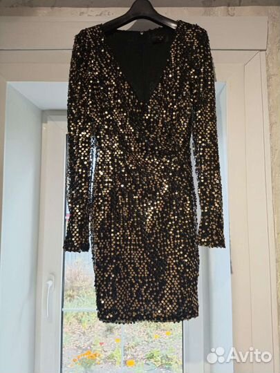 Вечернее платье