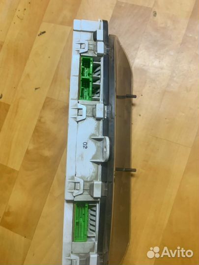 Subaru legacy щиток приборов