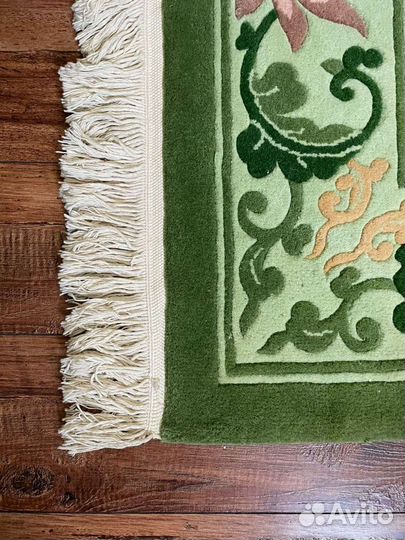 Ковер шерстяной новый