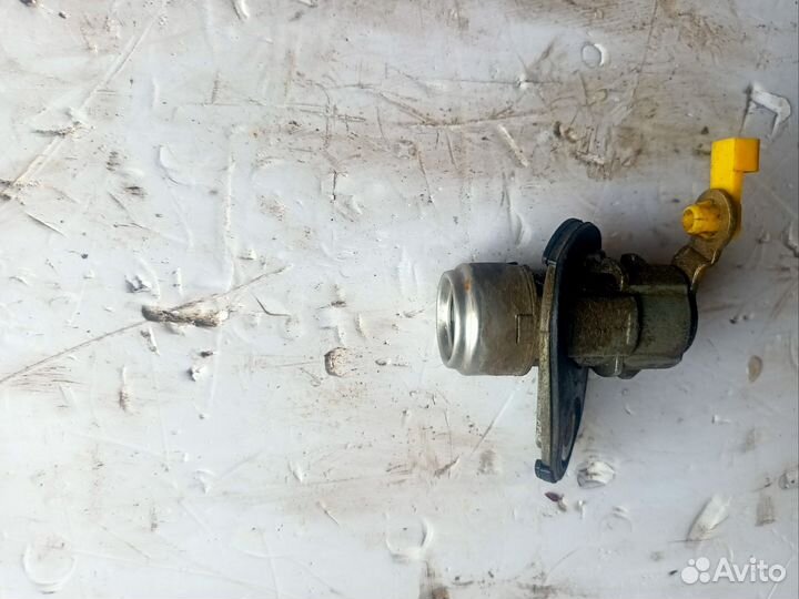 Личинка замка крышки багажника Hyundai Accent 2