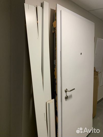 Дверь входная металлическая