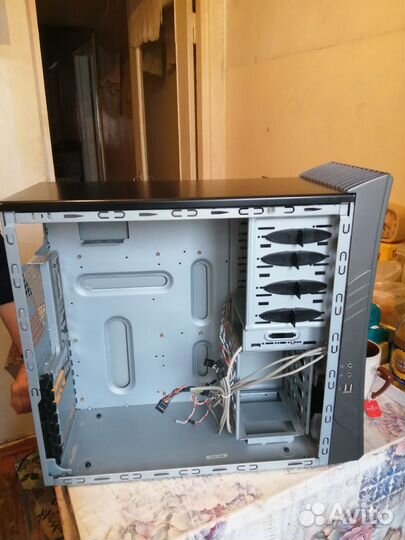 Корпус с RGB подсветкой Thermaltake Strike MX