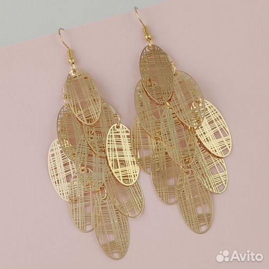 Серьги крупные. Бижутерия