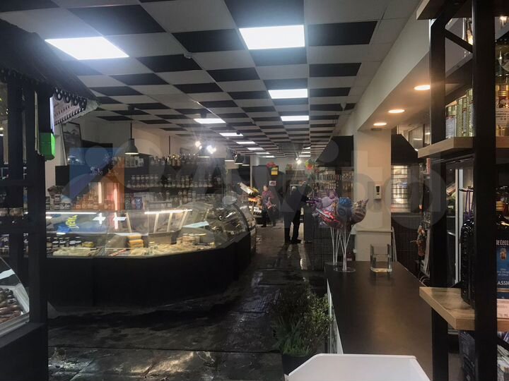 Продам помещение свободного назначения, 352 м²