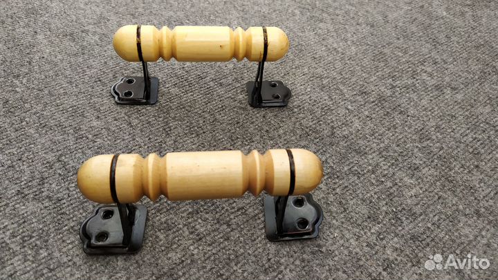 Дверные ручки деревянные