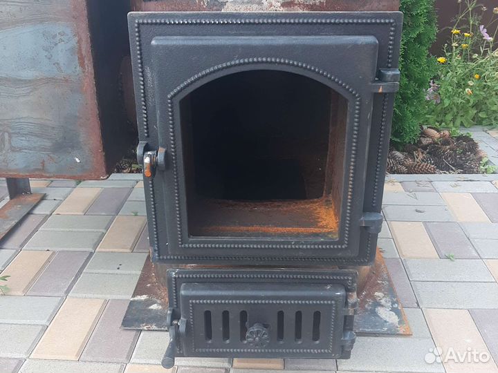 Печь для бани, с баком