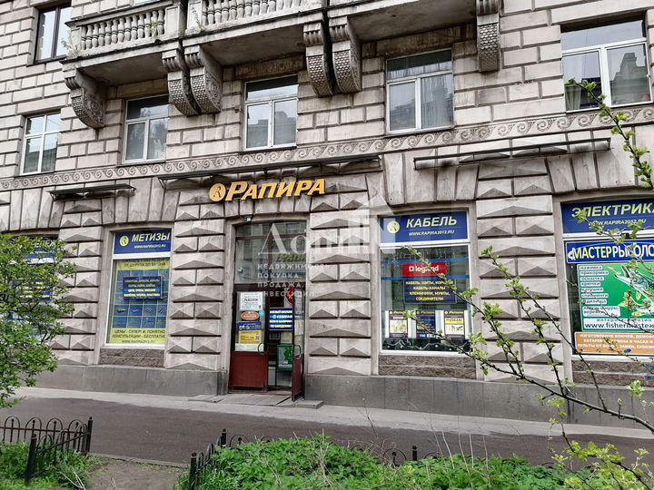 Сдам торговое помещение, 212 м²