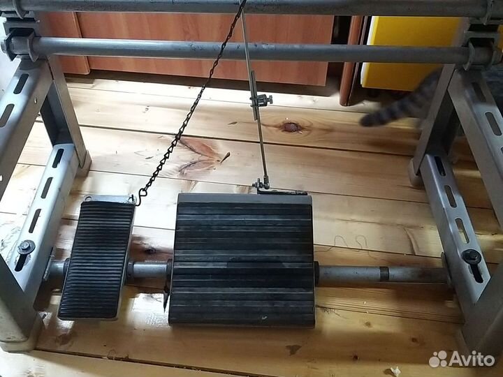 Распошивальная плоскошовная машина