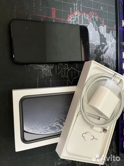 iPhone Xr, 64 ГБ