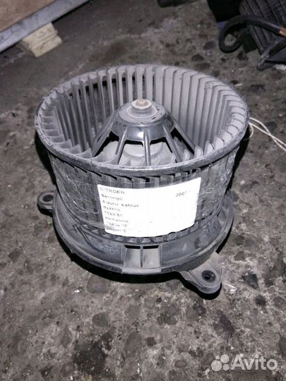 Citroen Berlingo 2002 вентилятор печки