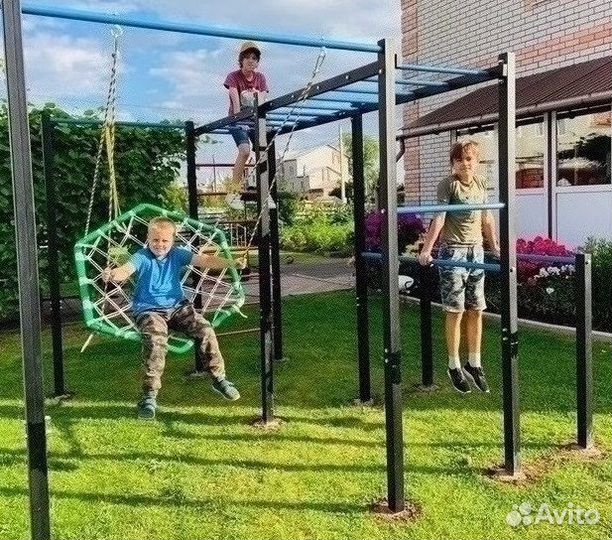 Спортивный комплекс воркаут для двора