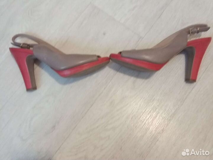 Босоножки женские 39 размер кожа натуральная в отл