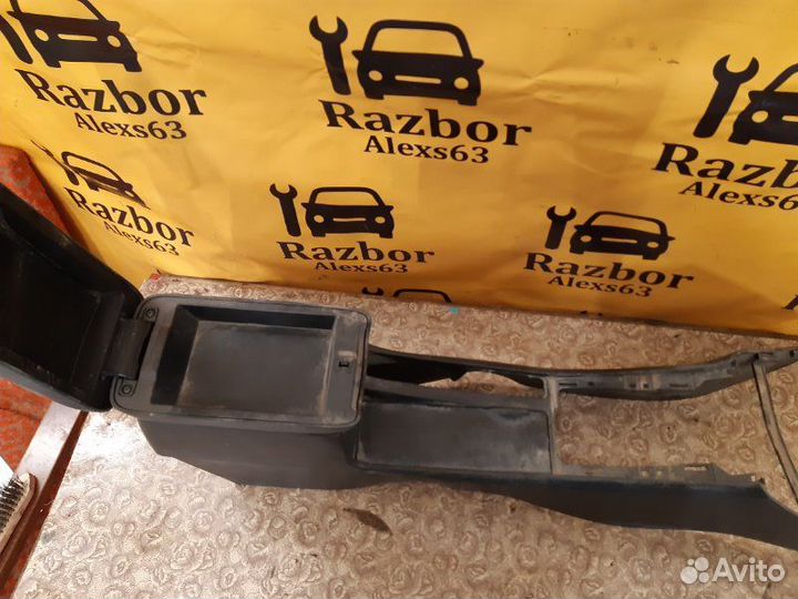 Подлокотник Byd F3 1.5 L DA4G15S 2008