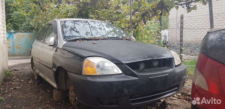 Фары Kia Rio 1 седан рестайлинг 2004 год