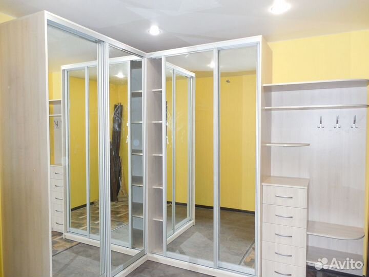 Изготовление встроенных шкафов купе